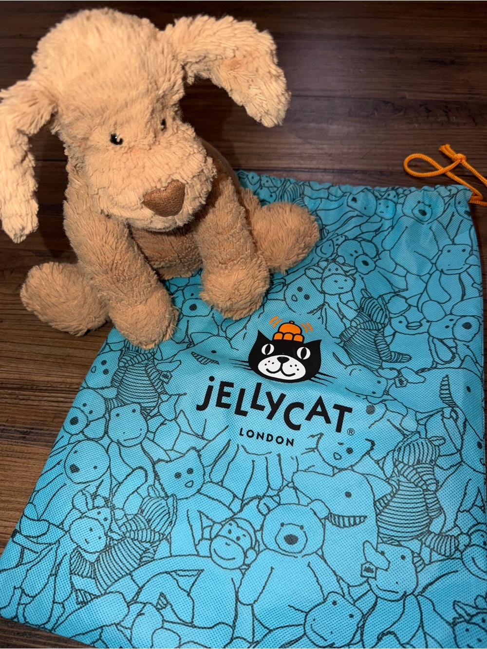 Jellycat Tan Plush Puppy with Turquoise Jellycat Drawstring Bag - Picture 2 of 7